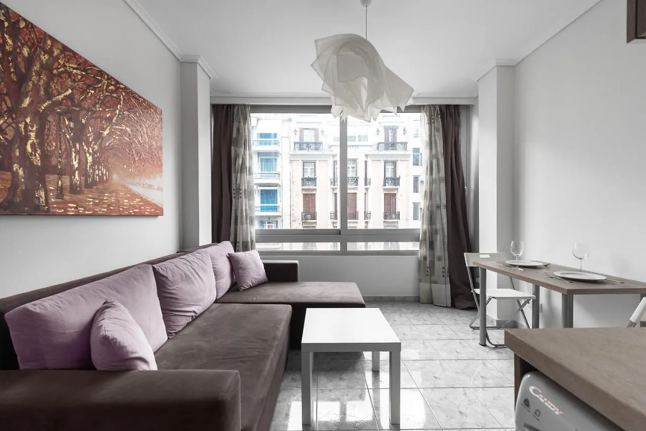 Επικοινωνία με το Studio 54, Nilie Hospitality Mgmt